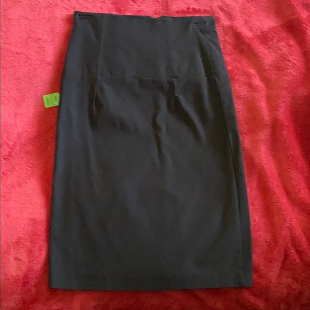 Super sexy black pencil skirt new.